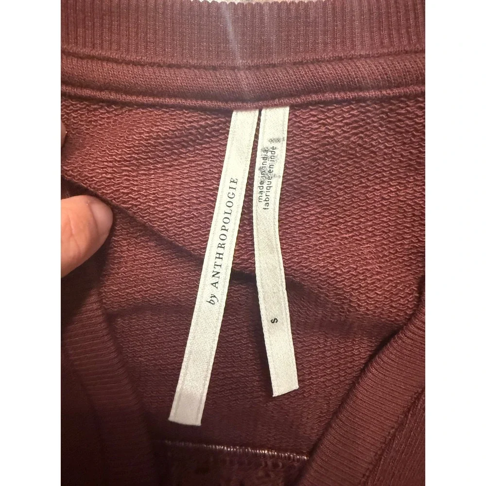 By Anthropologie Sweatshirt Women S Burgundy‎ Eyelet Lace Embroidered V-Neck Top